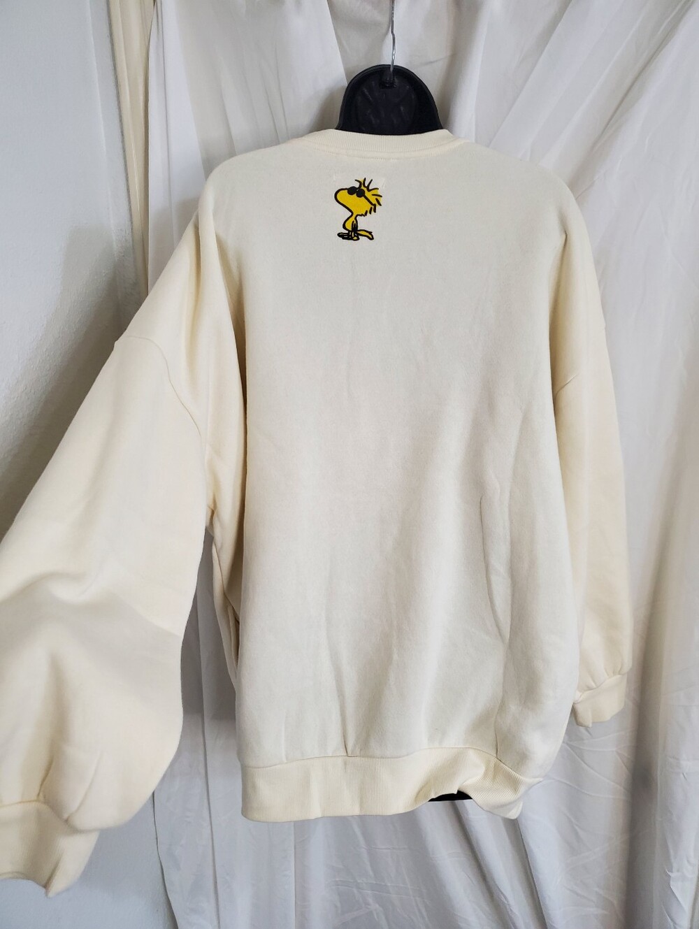 Peanuts Snoopy & Woodstock in sunglasses embroidered cream sweatshirt size XXL - Picture 10 of 11